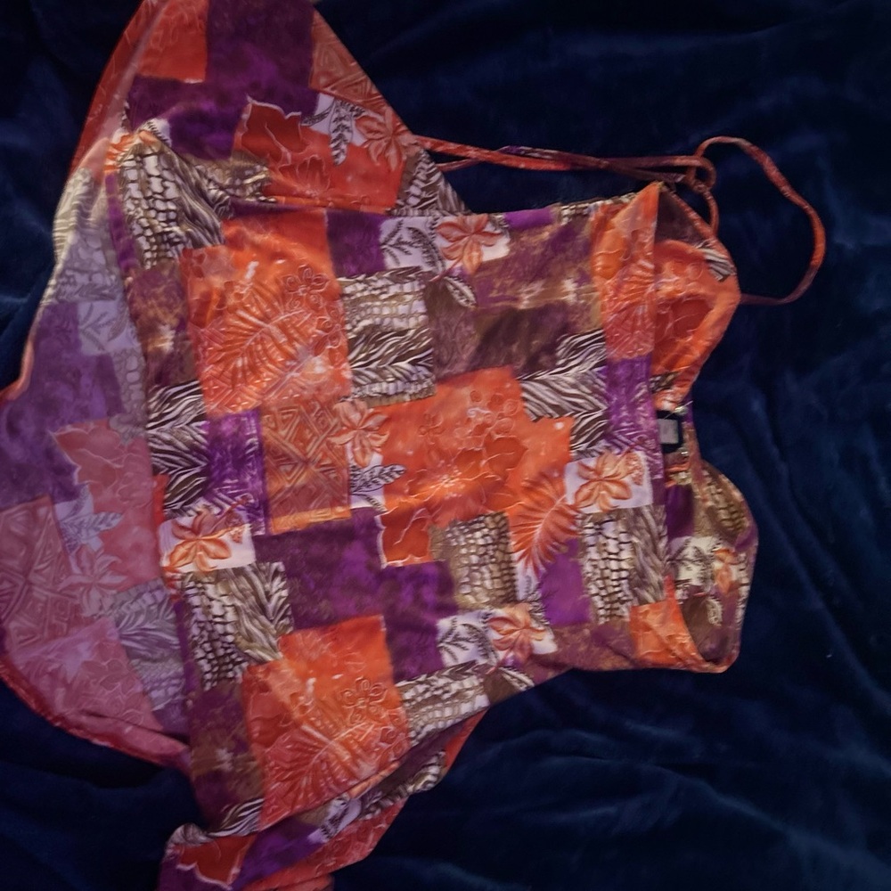 Vix Multicolor Patterned Top - Picture 2 of 3